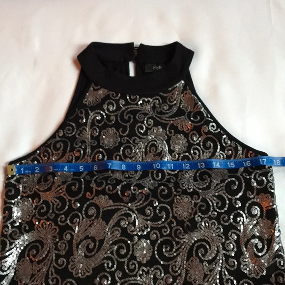 Women’s M sleeveless metal sequined black top - Picture 6 of 6